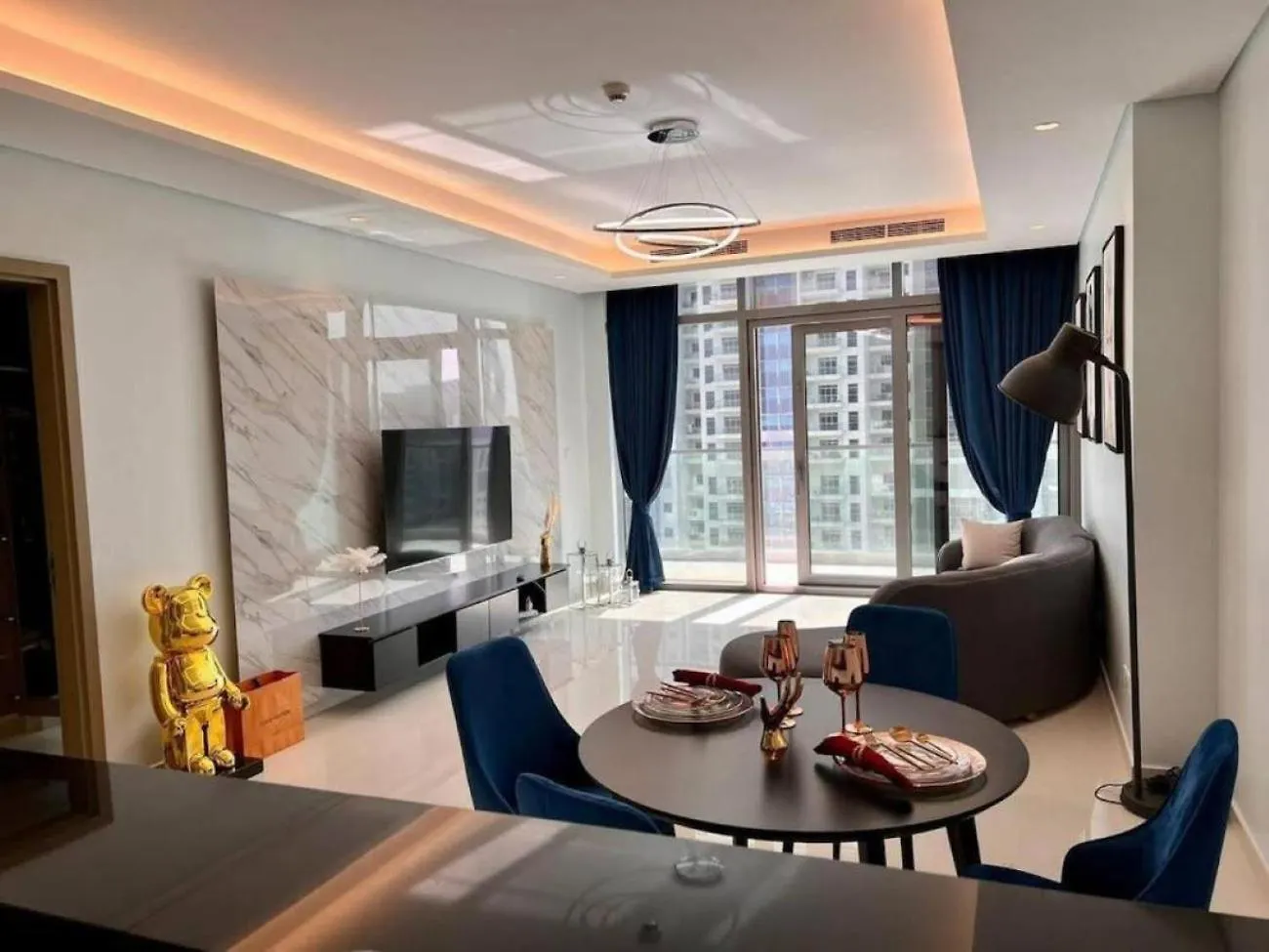 Yps Apartments Paramount Burj View With Large Balcony Infinity Pool Dubai